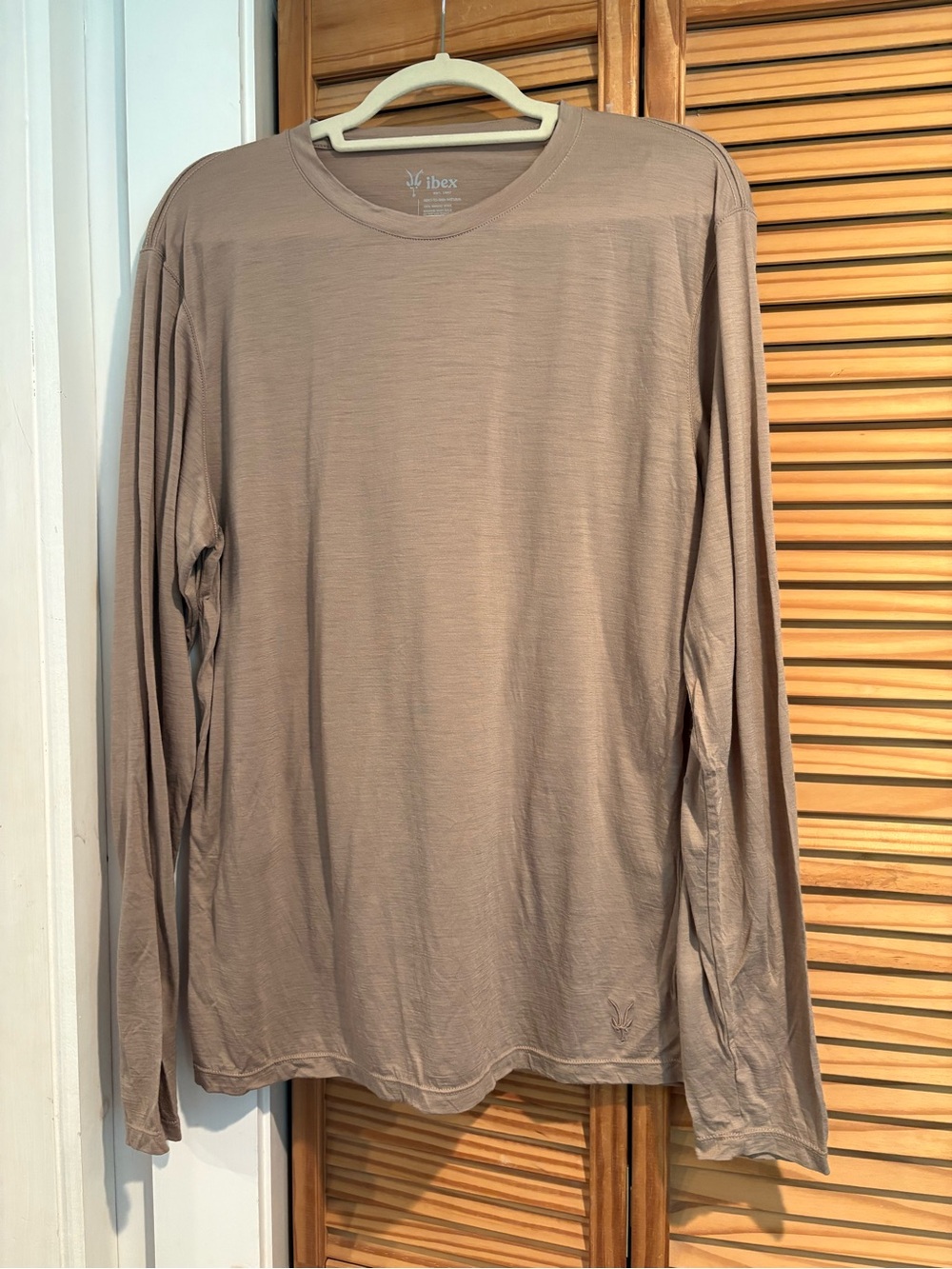 Ibex 100% Merino Wool Men's Long-Sleeve Crew Neck Shirt Base Layer Next-to-Skin